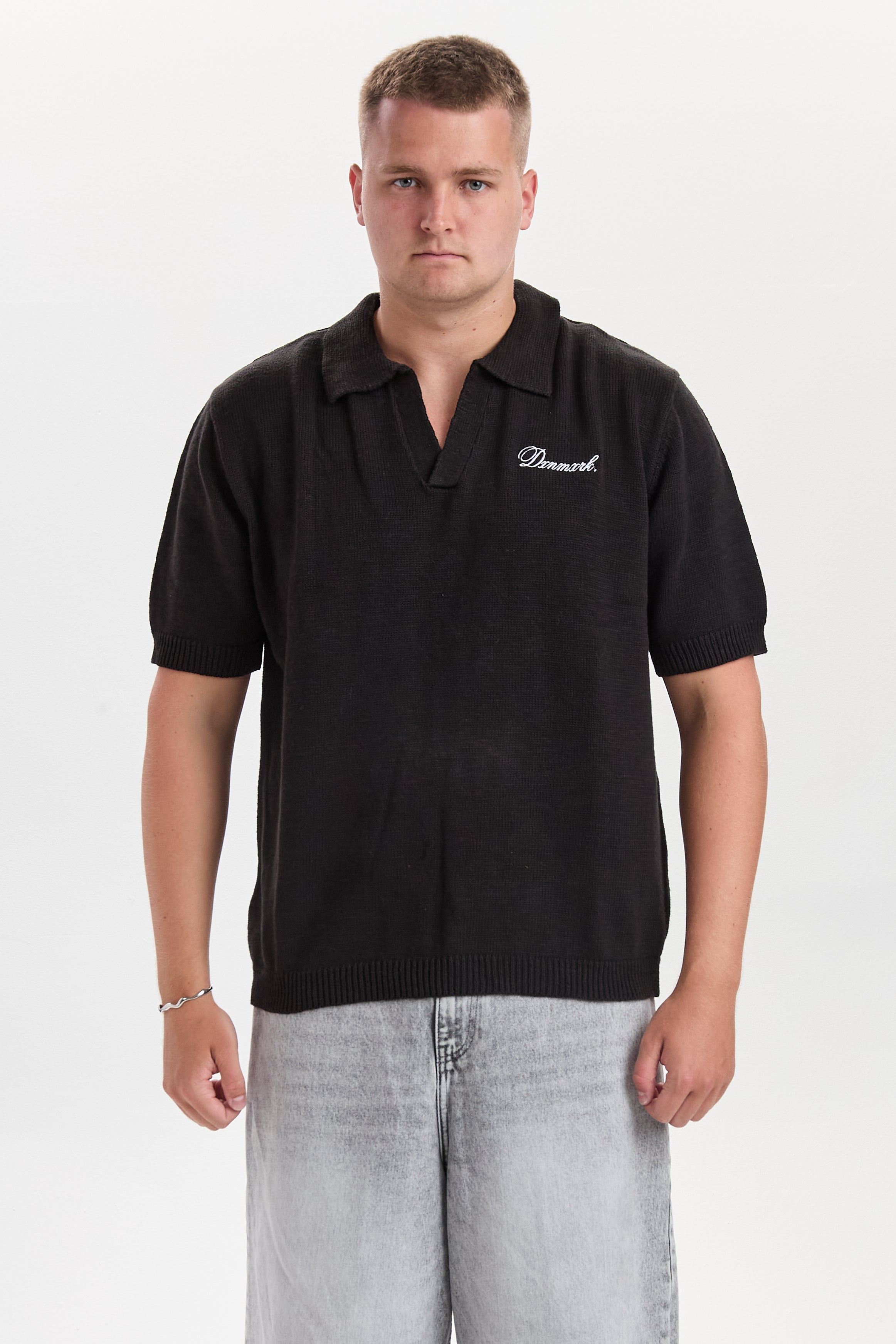 DXHakki Black Knitted Polo – dxnmxrkfashion