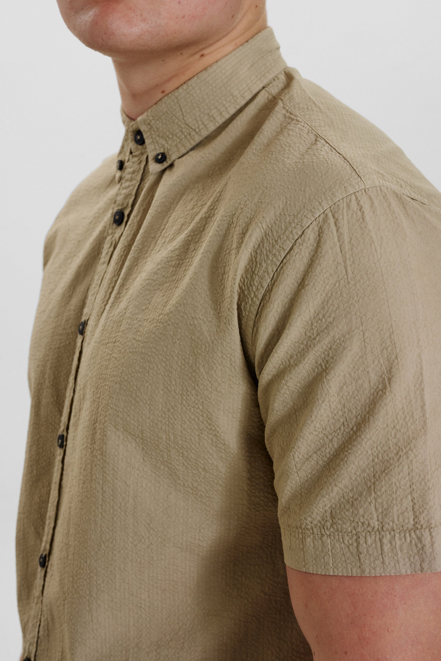 DXNMXRK. DX-Cruse Outlet Tree House