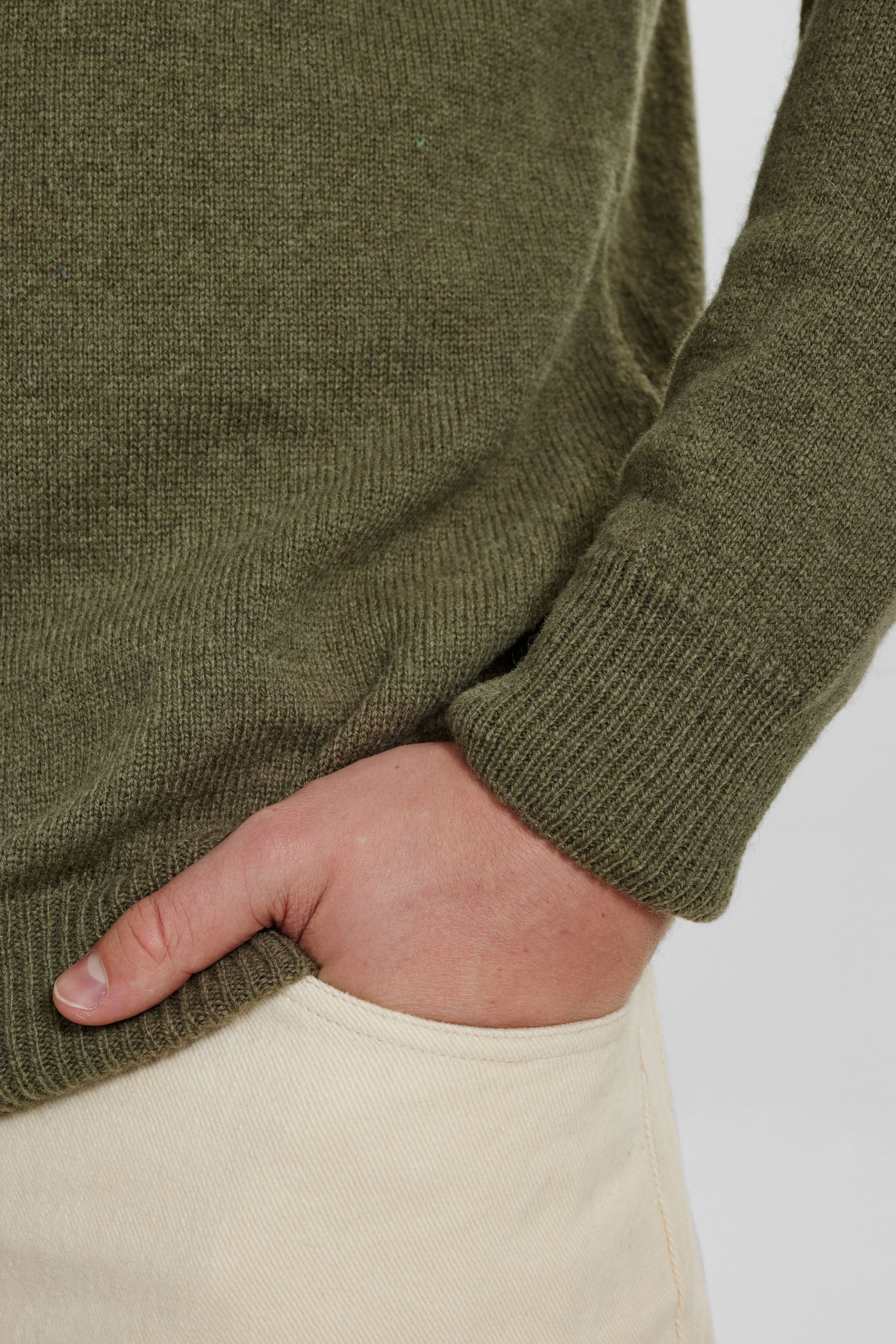 DXNMXRK. DX-Edmond Outlet Deep Lichen Green