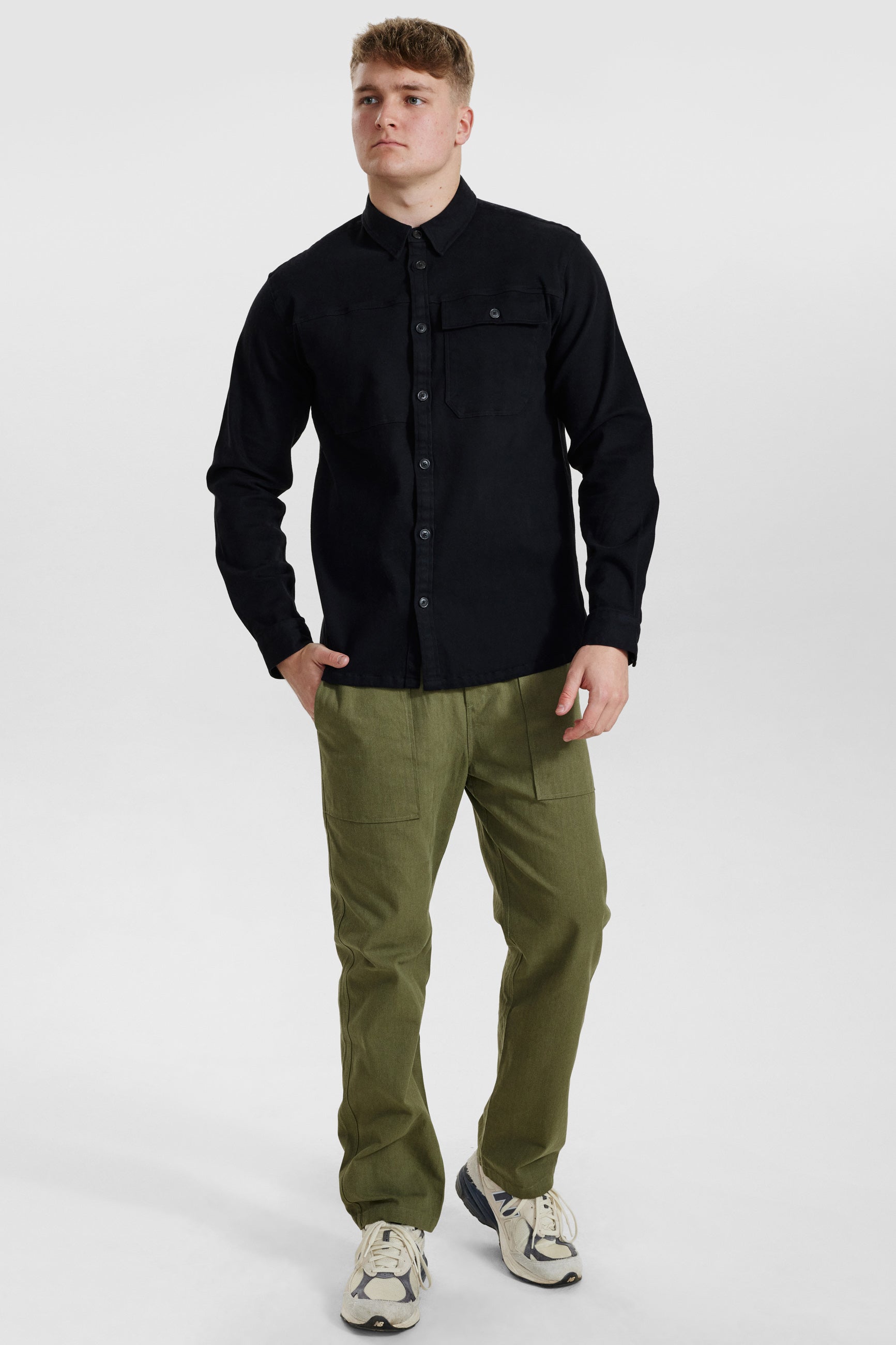 DXNMXRK. DX-Eliot Outlet Black