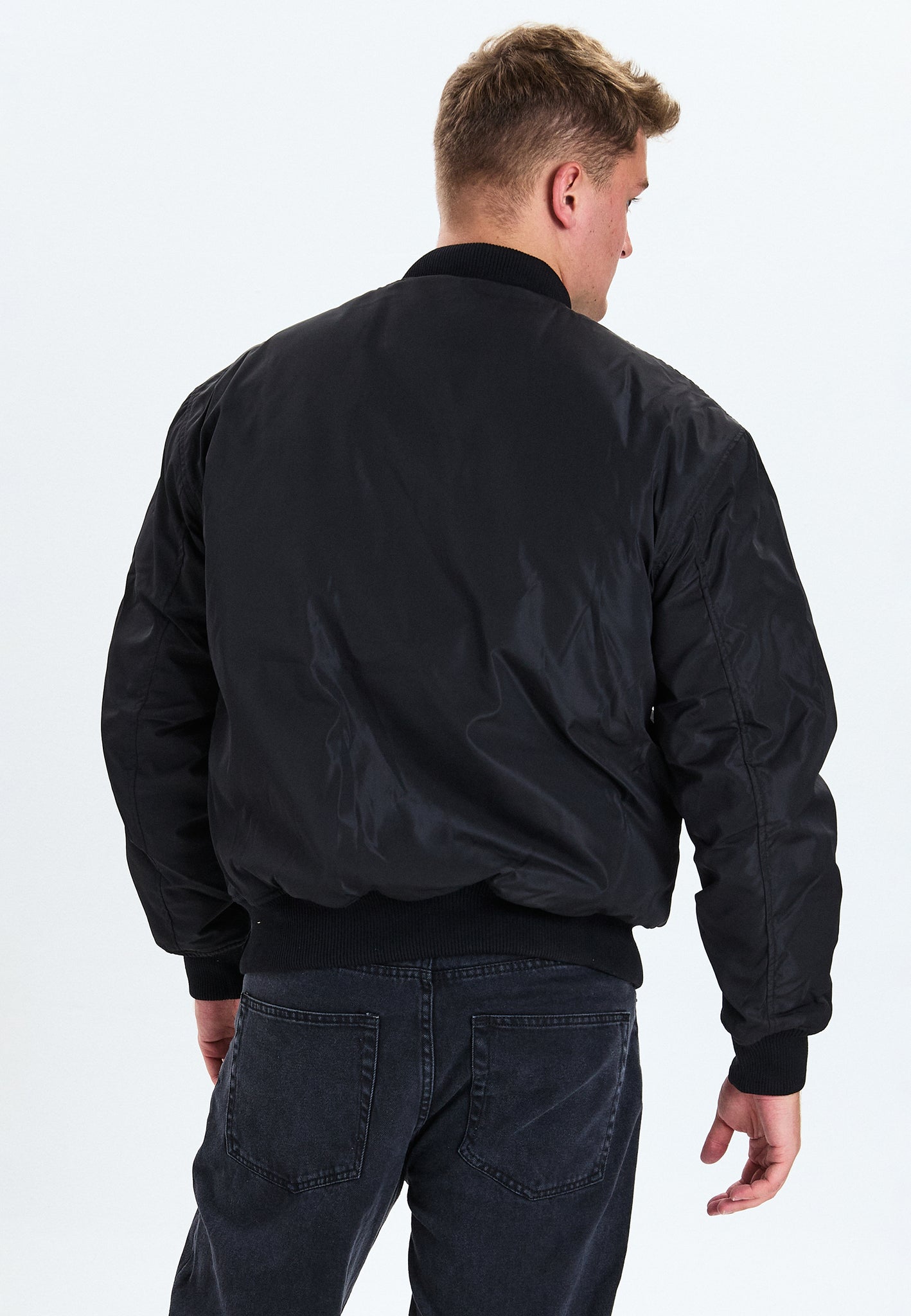 DXNMXRK. DXFir Jacket Black