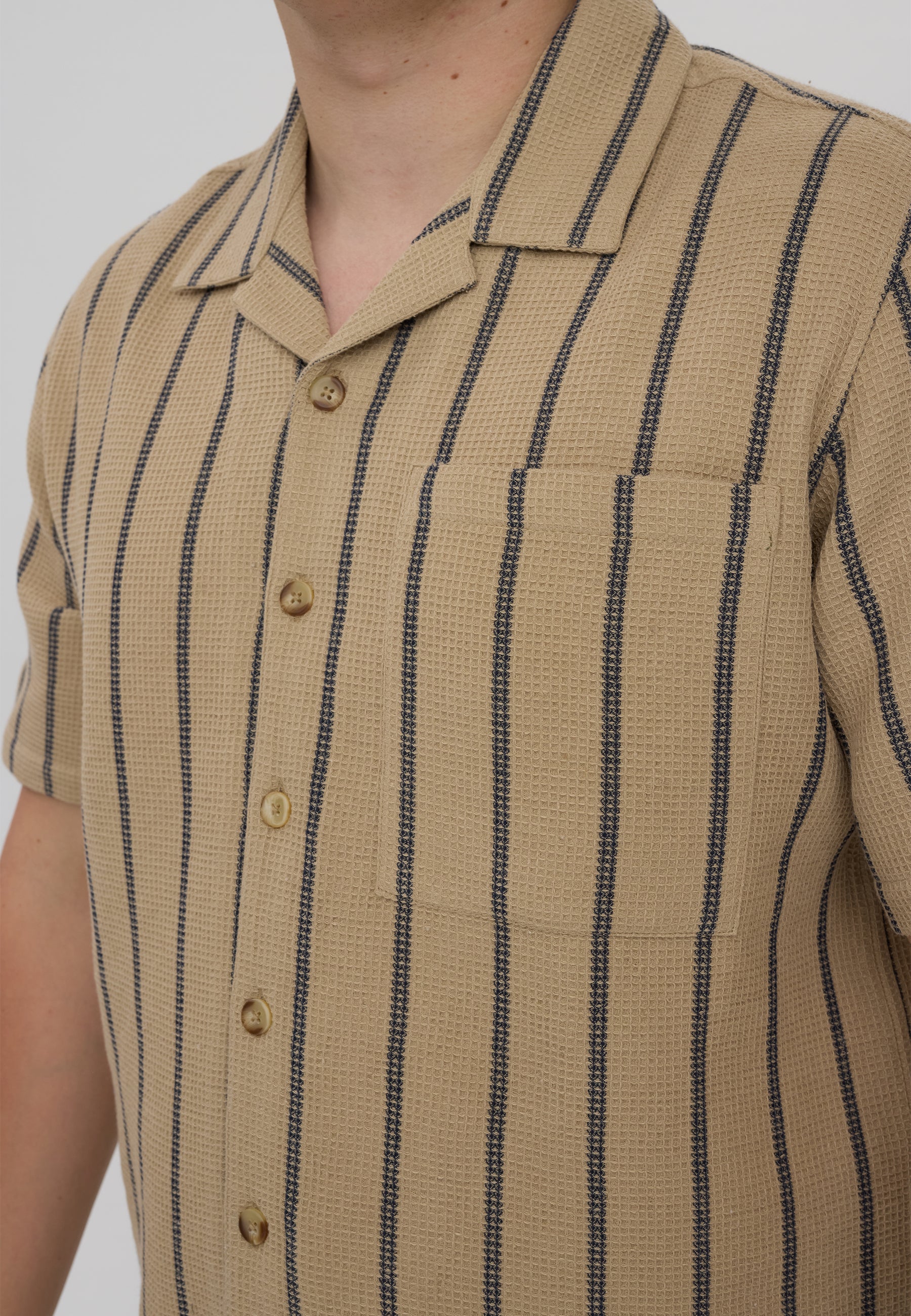 DXNMXRK. DXFridolin Shirt Off white