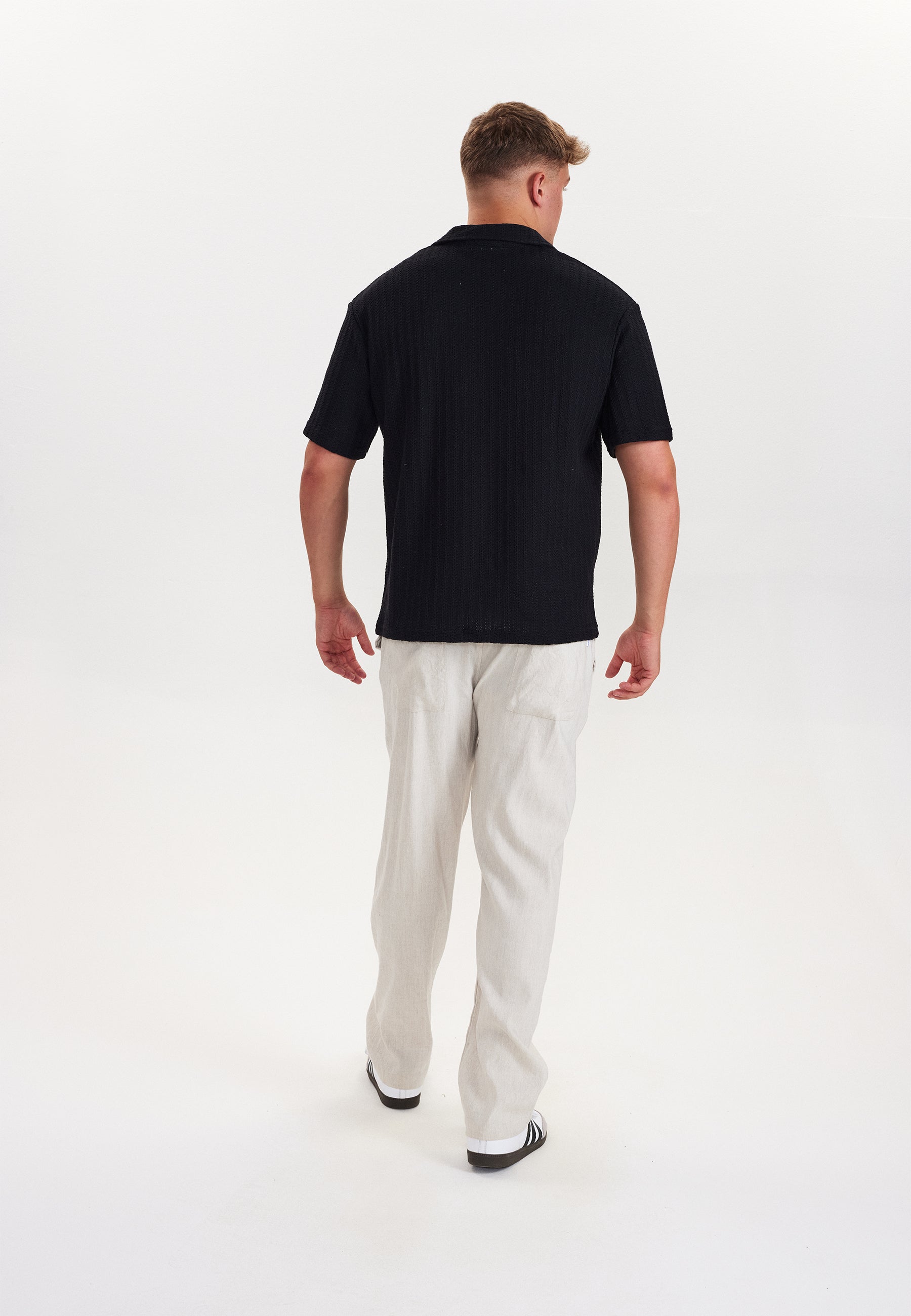 DXNMXRK. DXfedder Outlet Black