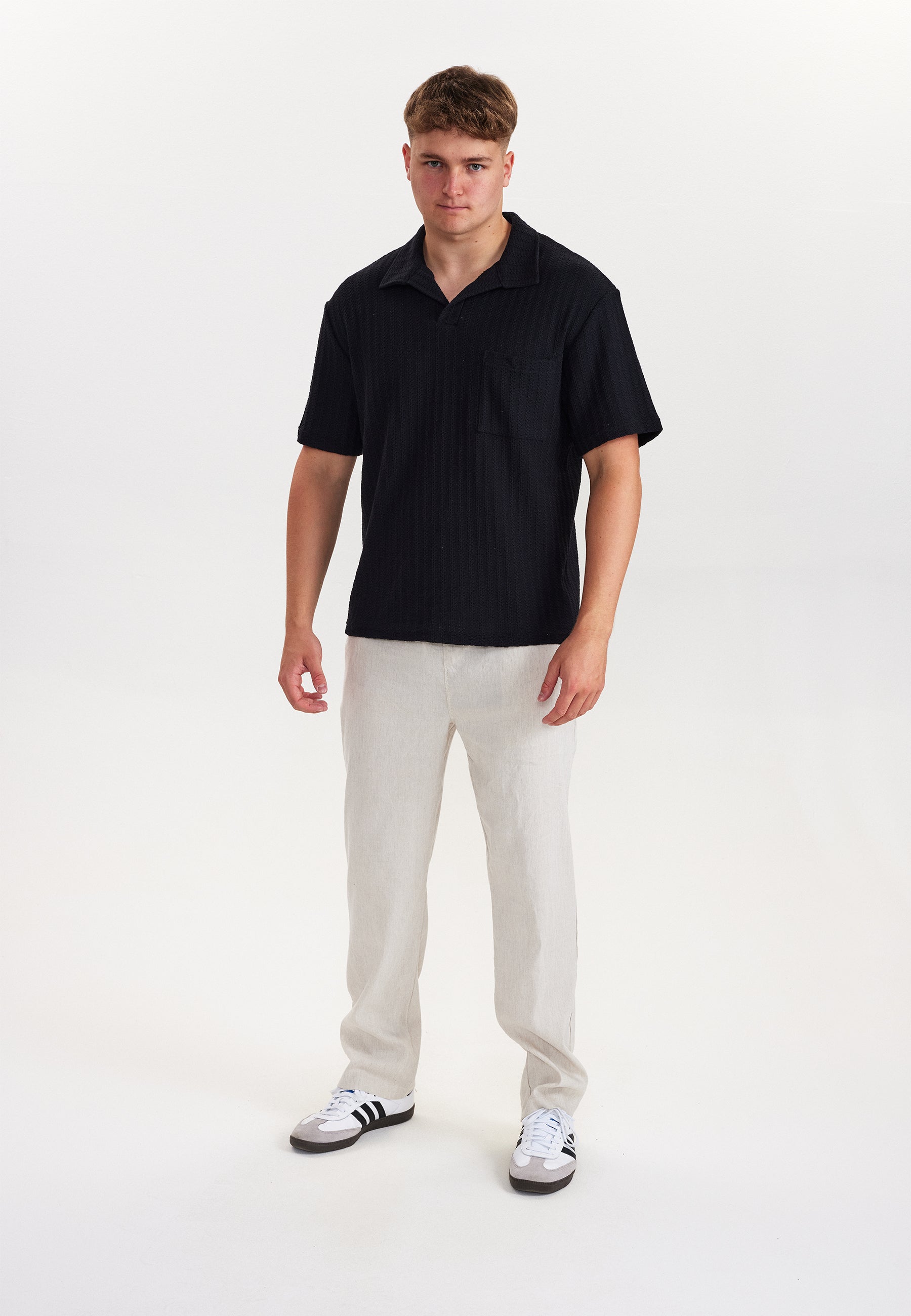 DXNMXRK. DXfedder Outlet Black