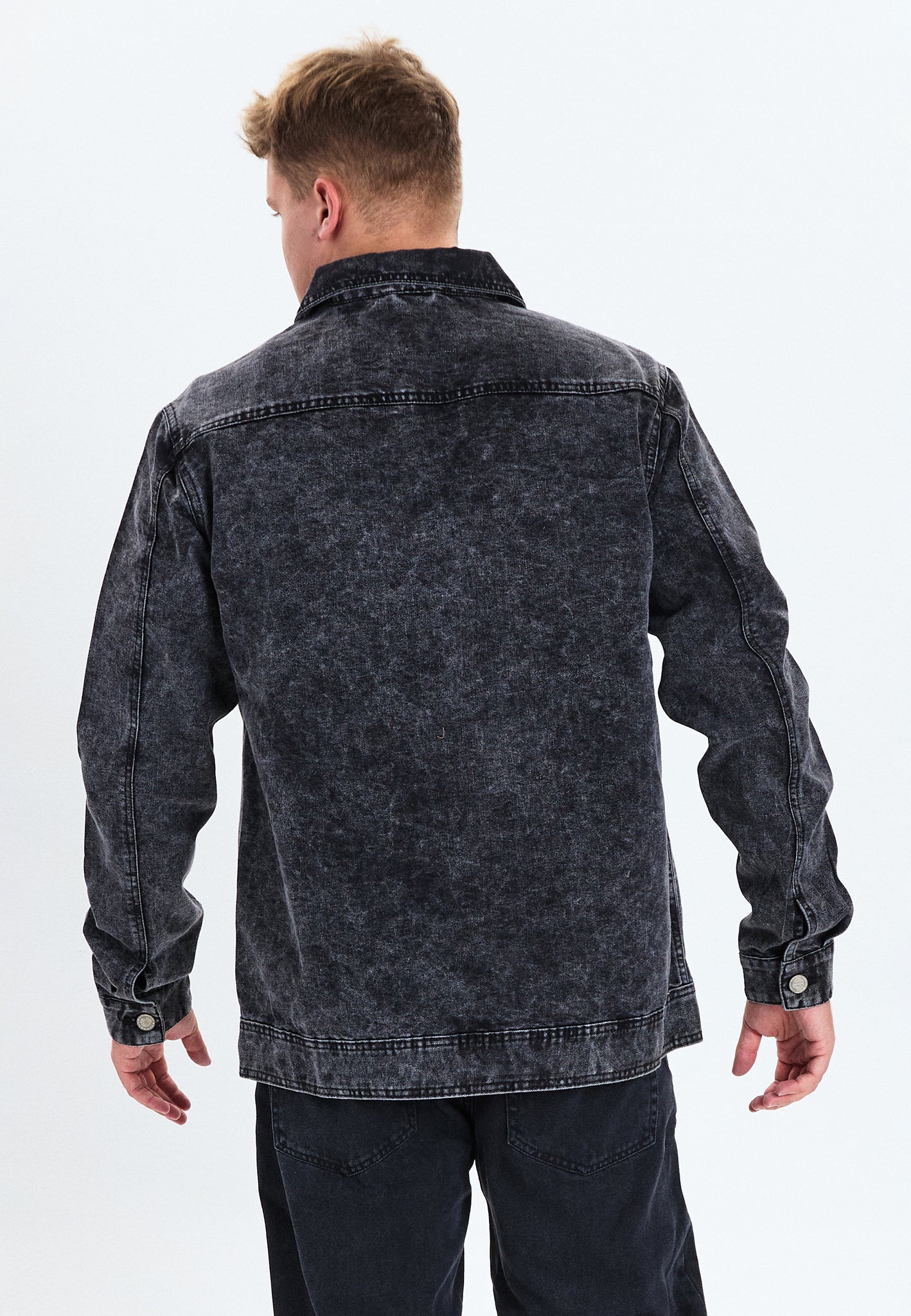 DXNMXRK. DXfinn Overshirt Black