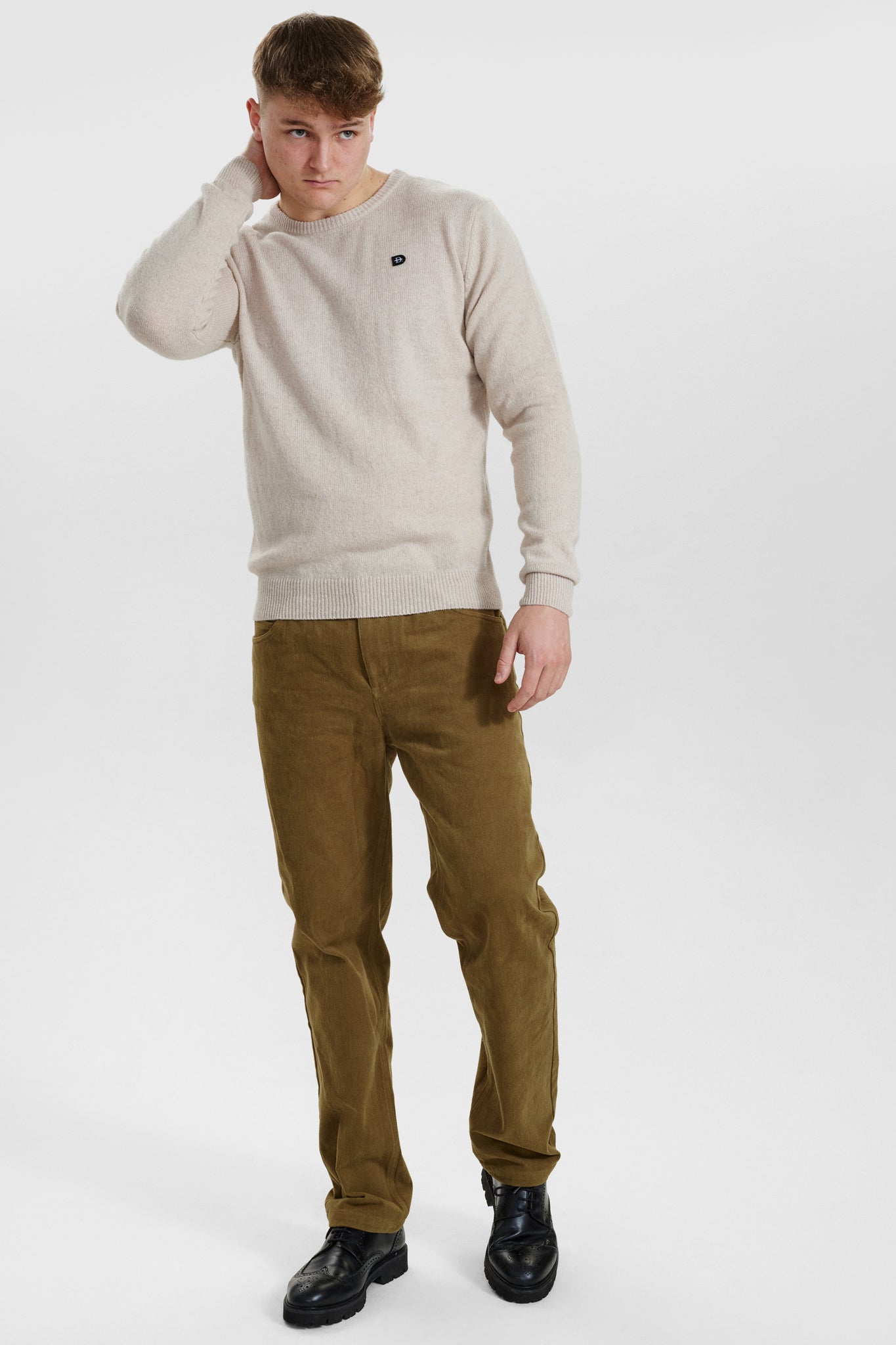 DXNMXRK. Darren Knitwear Beige